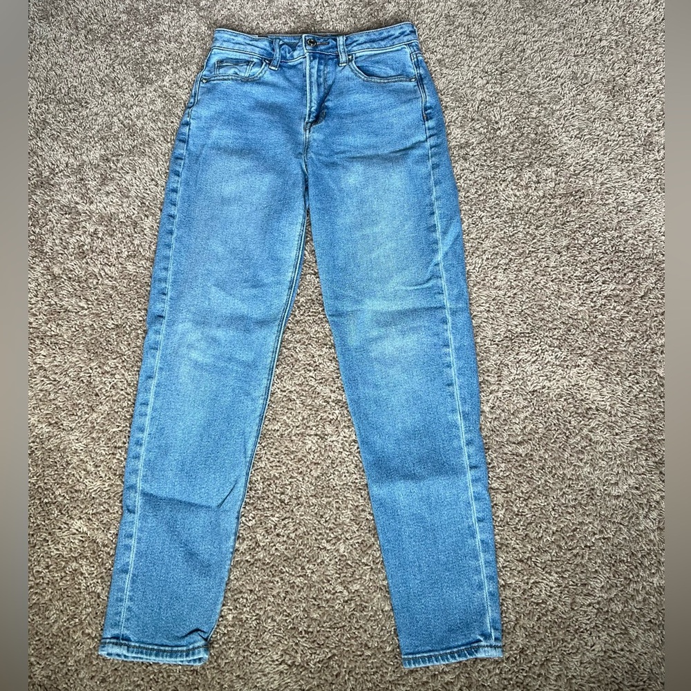 American Eagle Mom Jeans